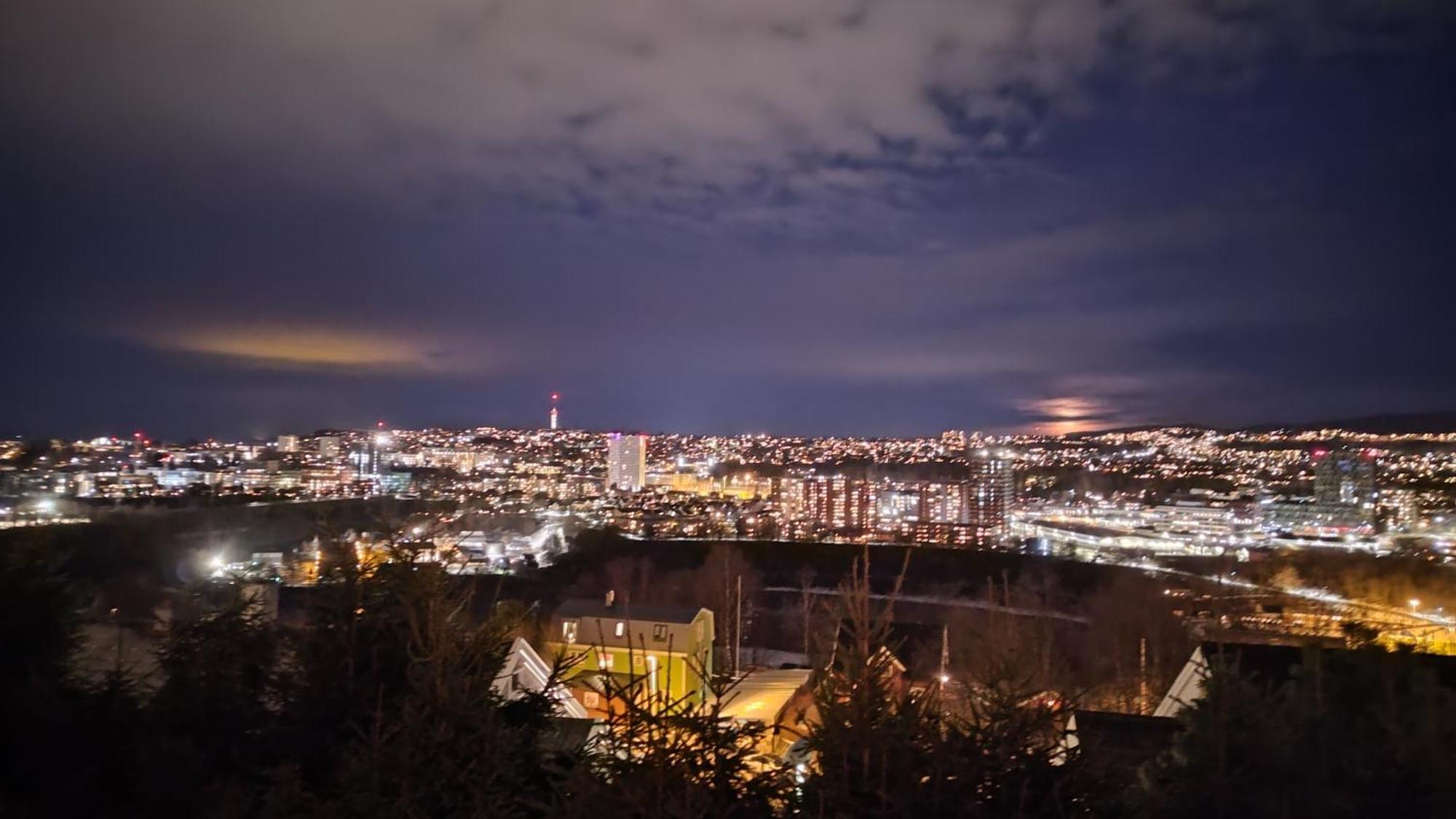Adorable 1-Bedroom Apartment With A Fantastic View - Free Parking Trondheim Buitenkant foto